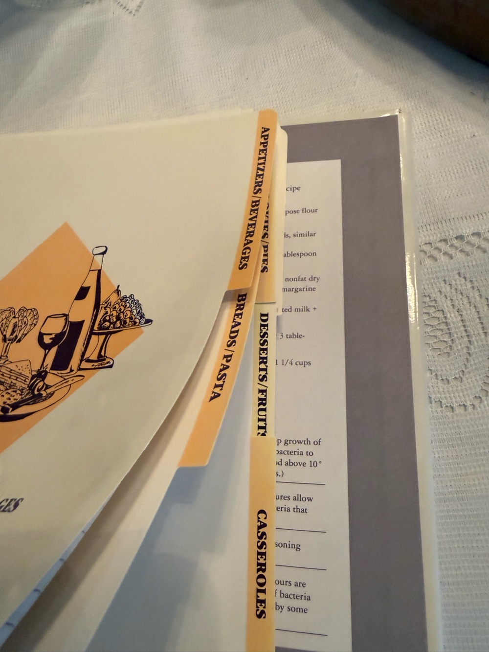 Vintage three ring recipe binder - Picture 3 of 12